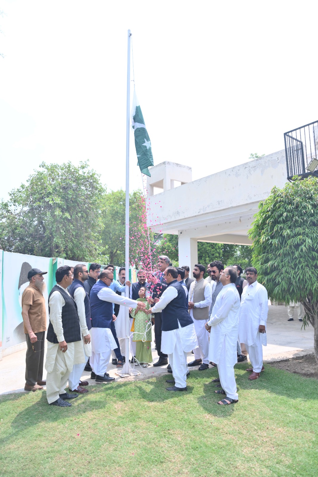 1723796106_WhatsApp Image 2024-08-16 at 12.44.19 PM (1).jpeg